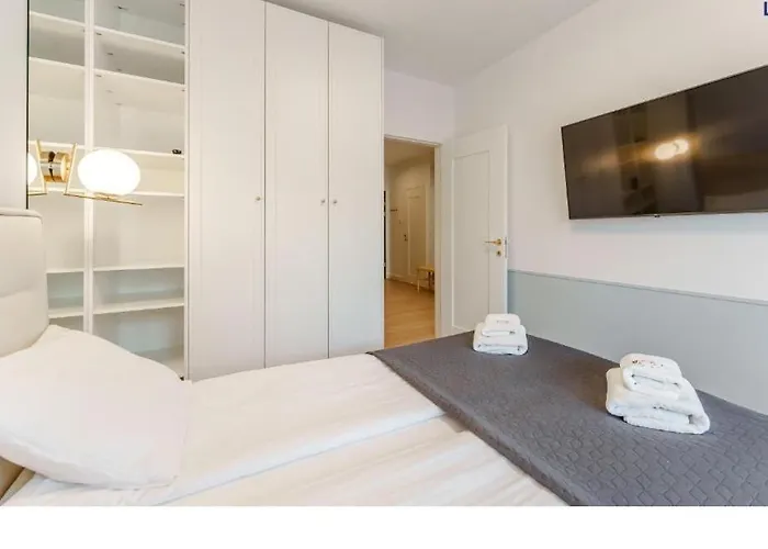 Polanki Aqua Z Bezplatnym Basenem, Bawialnia, Parkingiem I Fitness Lägenhet