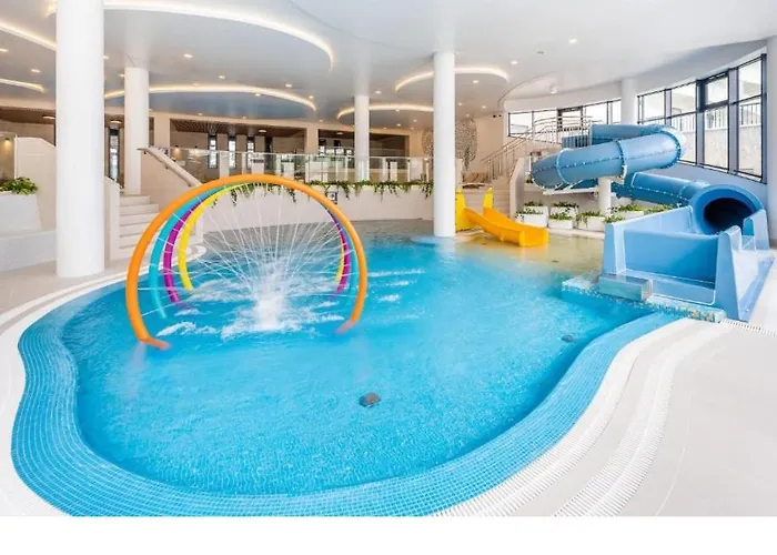 Polanki Aqua Z Bezplatnym Basenem, Bawialnia, Parkingiem I Fitness Lägenhet Kołobrzeg