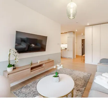 Polanki Aqua Z Bezplatnym Basenem, Bawialnia, Parkingiem I Fitness