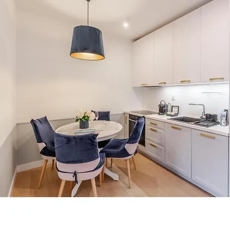 Polanki Aqua Z Bezplatnym Basenem, Bawialnia, Parkingiem I Fitness Kołobrzeg